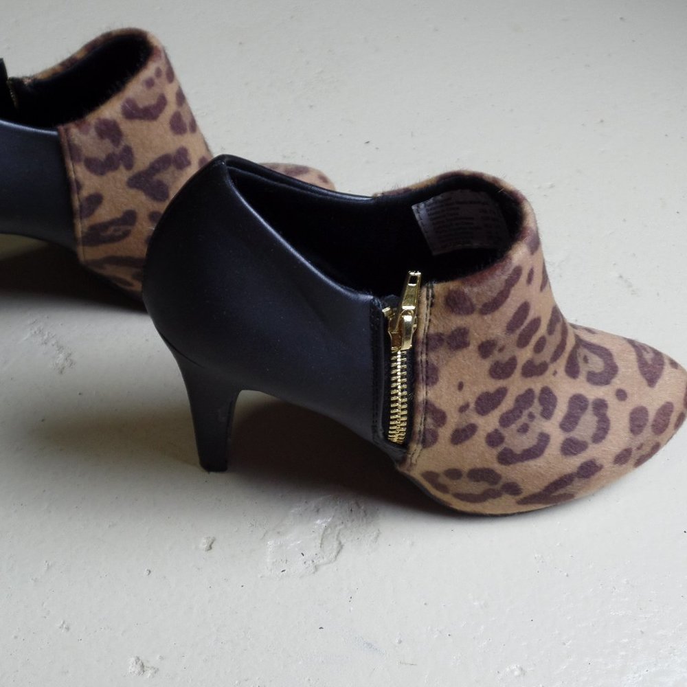 High Heeld Leopard Print Booties